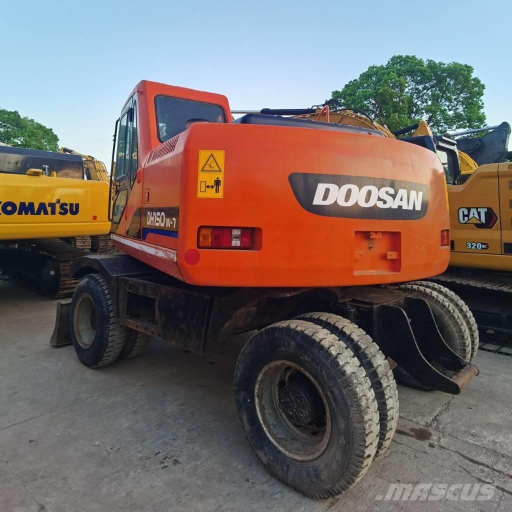 Doosan DH 150 W-7 Lastik tekerli ekskavatörler