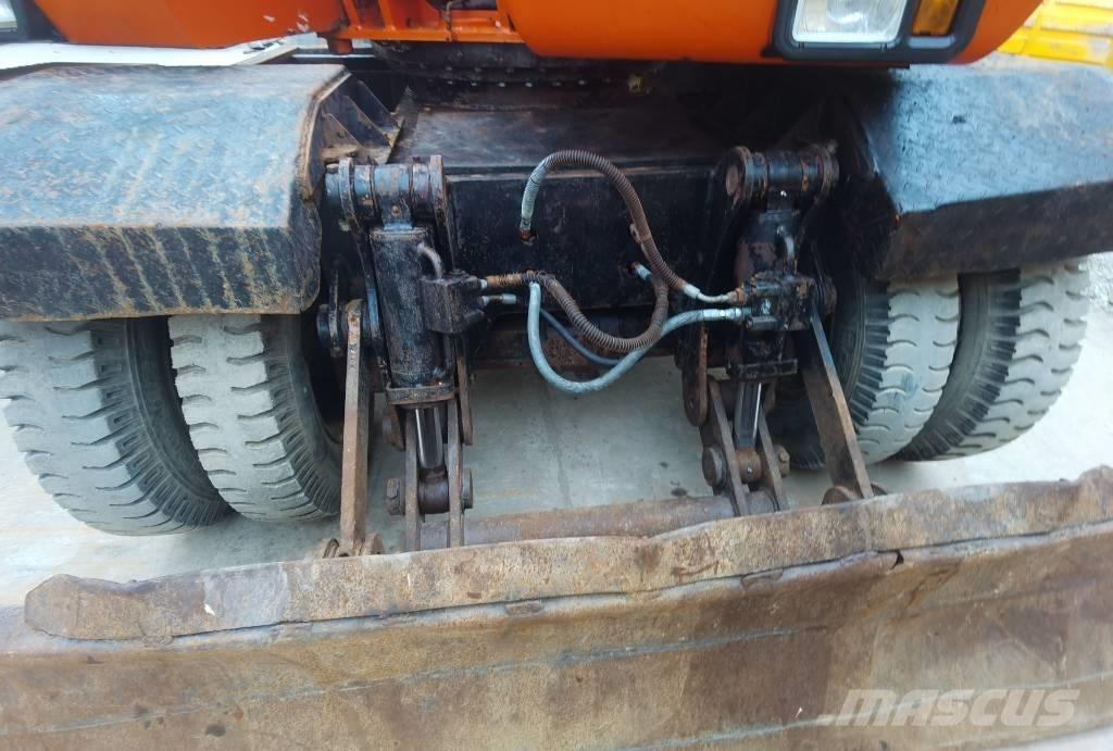 Doosan DH 150 W-7 Lastik tekerli ekskavatörler