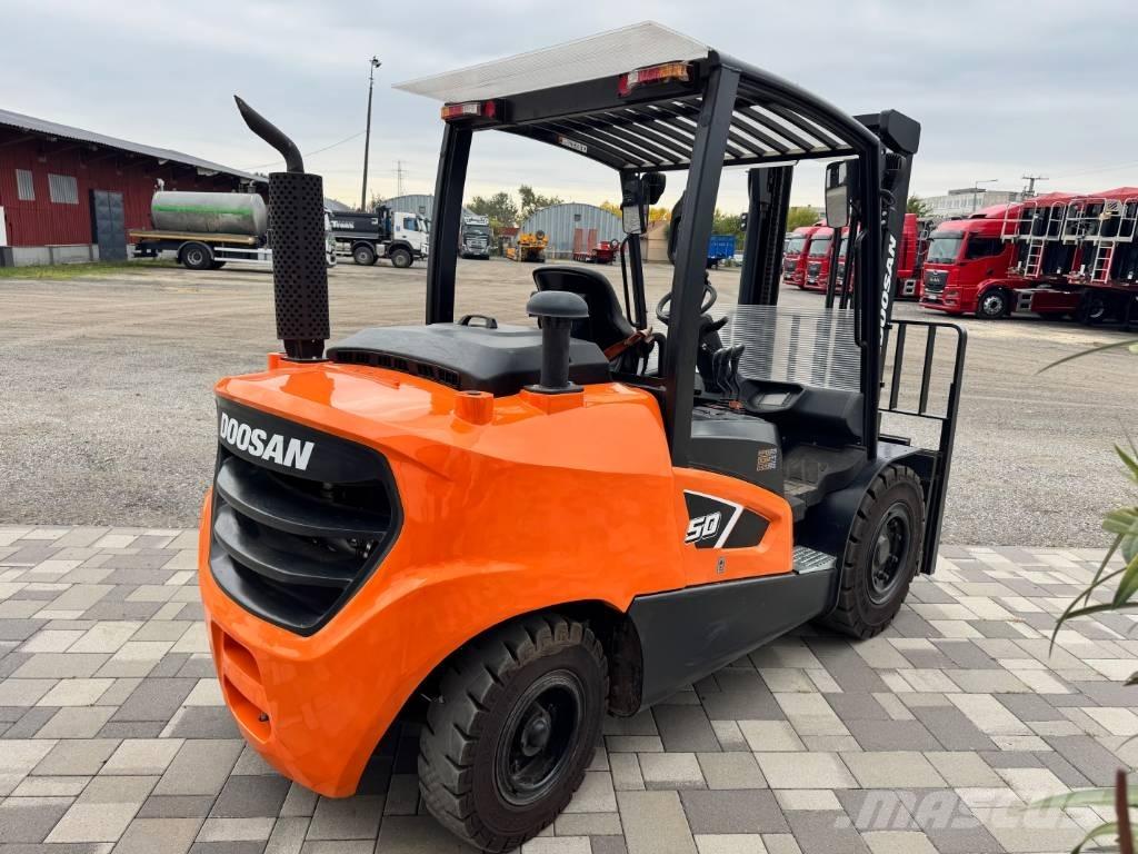 Doosan D 50,  130üó!!! 5t Dizel forkliftler