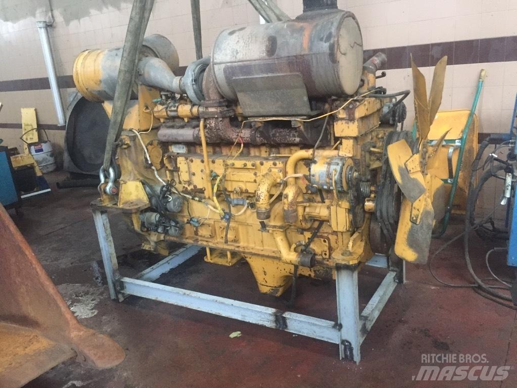 Komatsu WA600-1 Tekerlekli yükleyiciler
