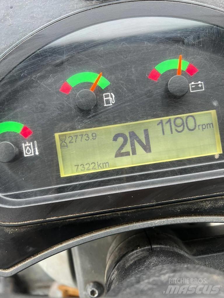 CAT 906M Tekerlekli yükleyiciler