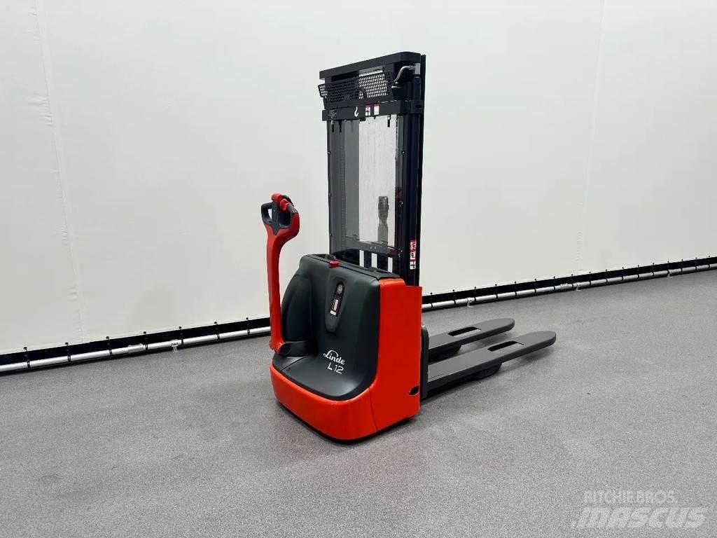 Linde L 12 Yaya kumandali istif makinasi