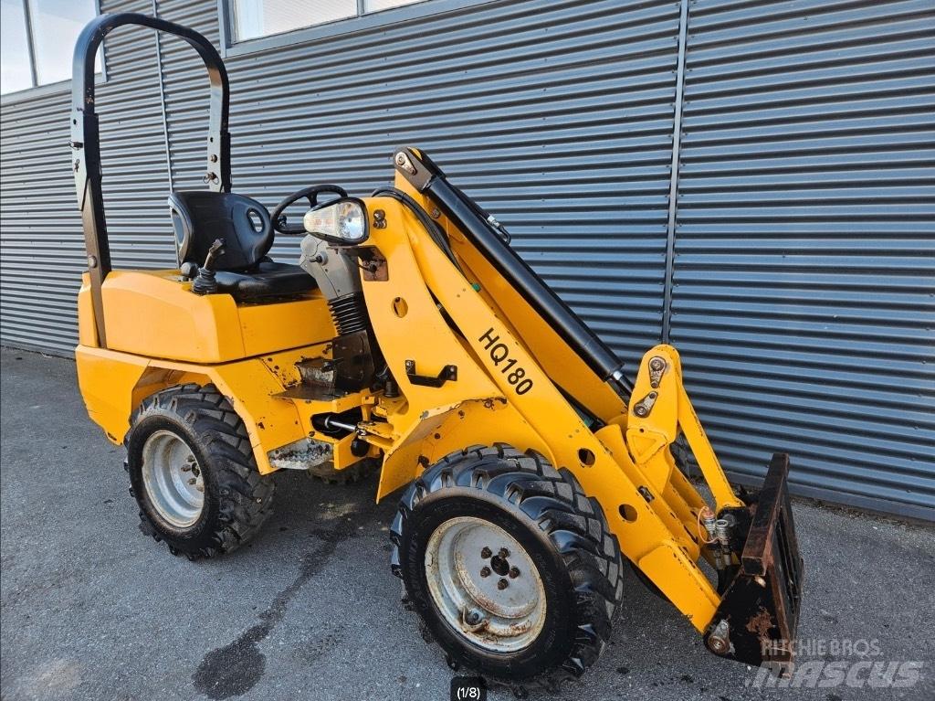  HQ 180 Mini yükleyiciler