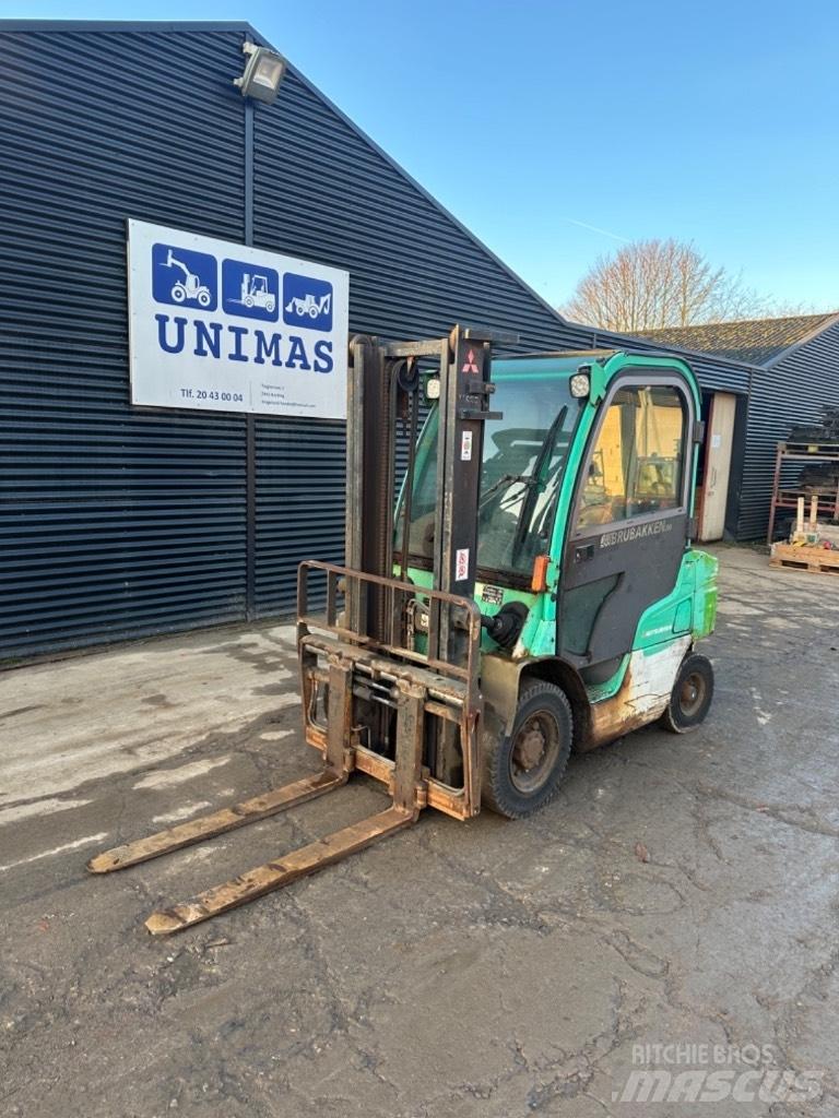 Mitsubishi FD25 Dizel forkliftler