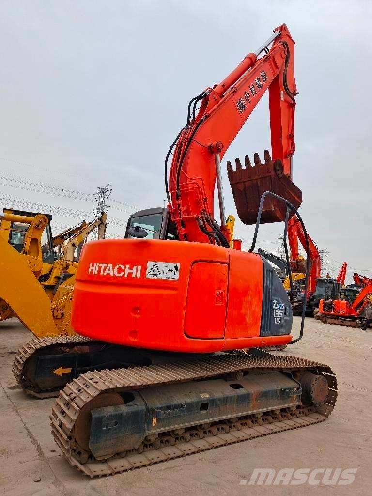Hitachi ZX 135 US Paletli ekskavatörler