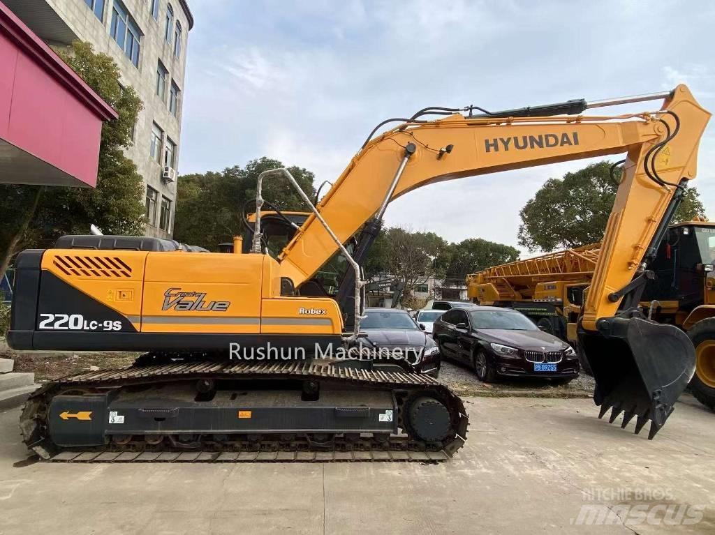 Hyundai 220LC-9S Paletli ekskavatörler