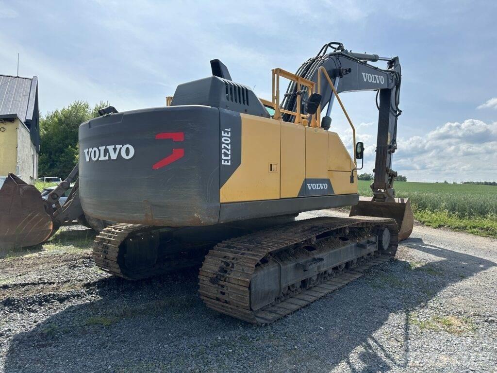 Volvo EC220EL Paletli ekskavatörler