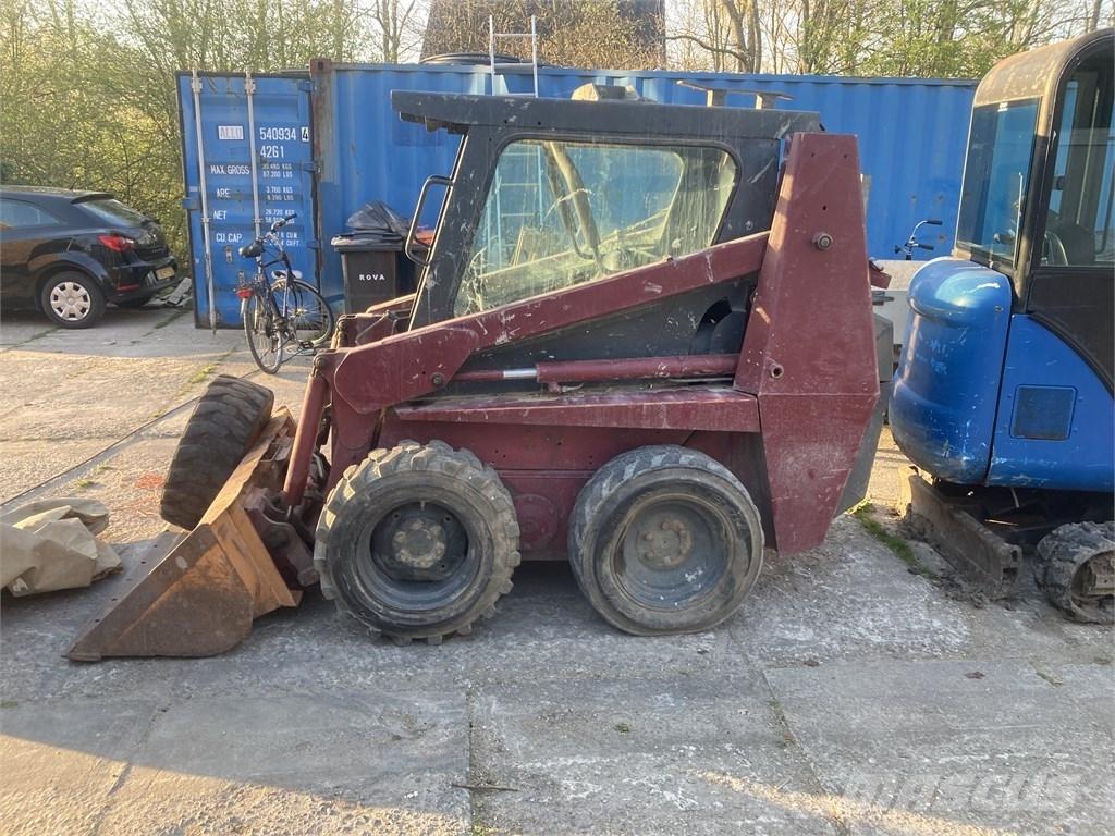 CASE 1840 Skid steer loderler