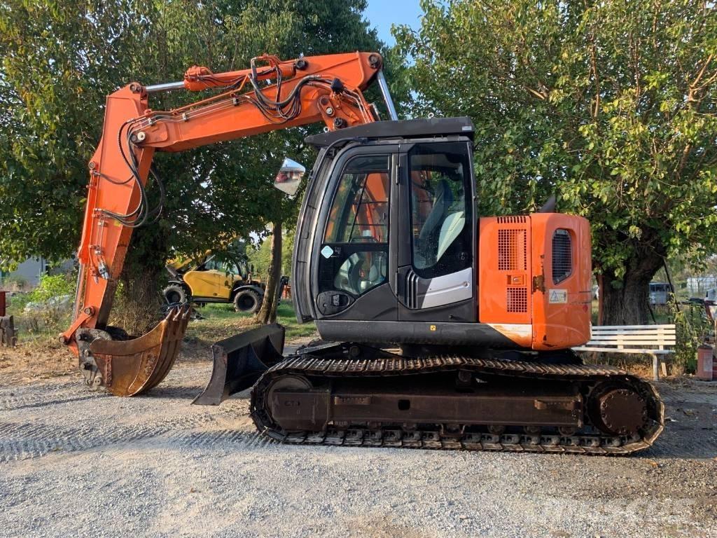 Hitachi ZX 135 US-5B Paletli ekskavatörler