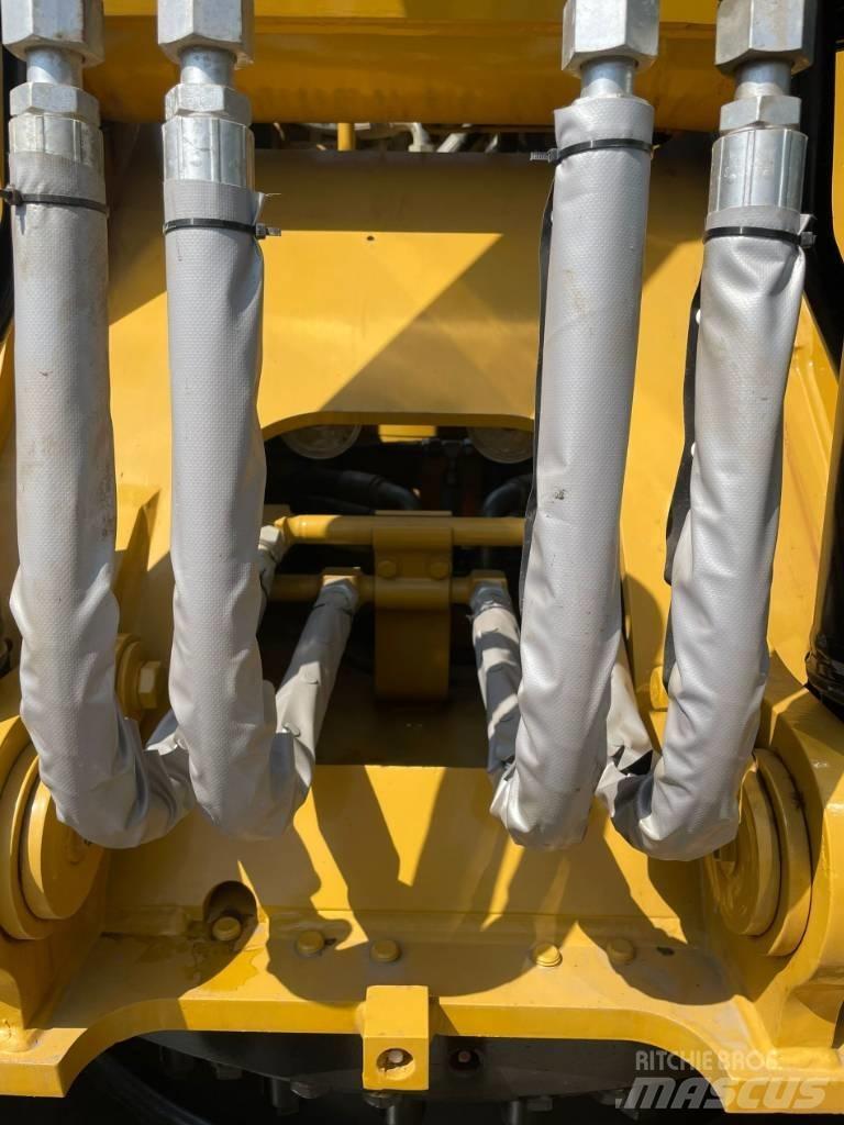 CAT 320 GC Lastik tekerli ekskavatörler