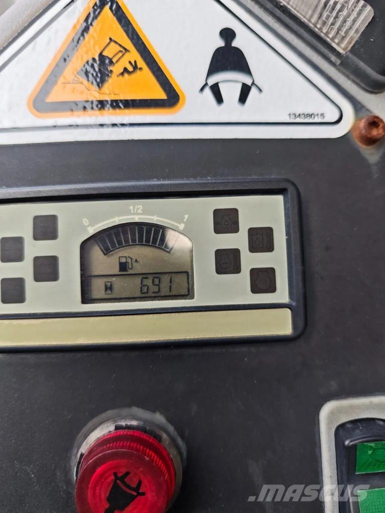 Volvo SD 25 Pnömatik lastikli silindirler