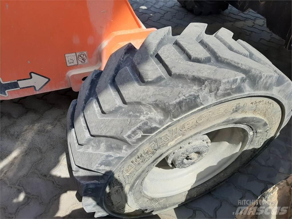JLG 460SJ Teleskopik personel platformları