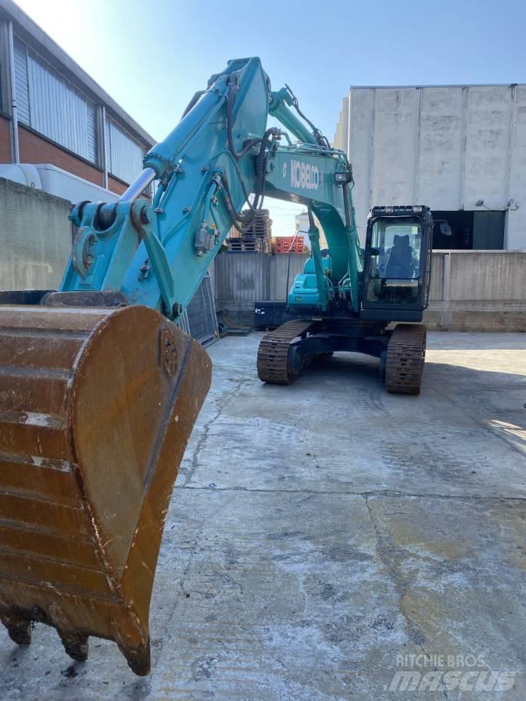 Kobelco SK210NLC Paletli ekskavatörler