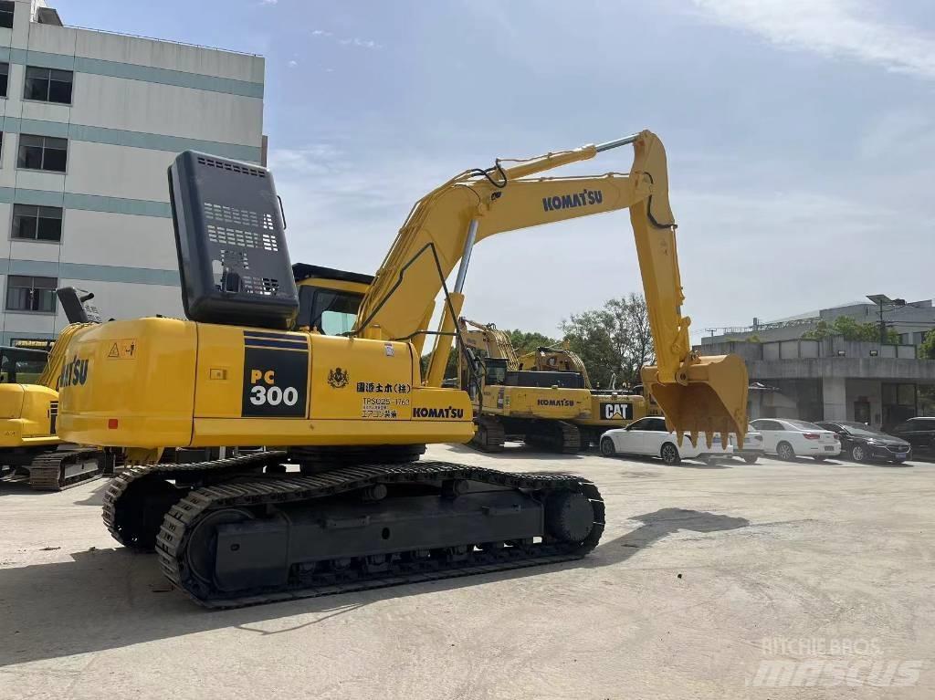 Komatsu PC 300 Paletli ekskavatörler