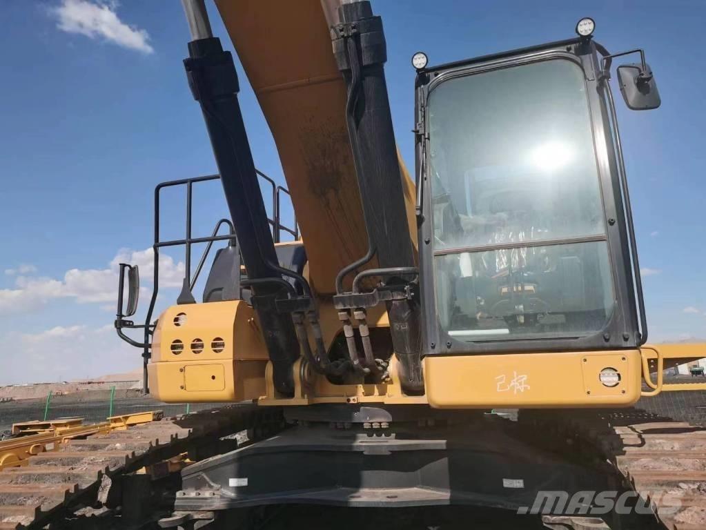 CAT 2020 CAT 374 Lastik tekerli ekskavatörler