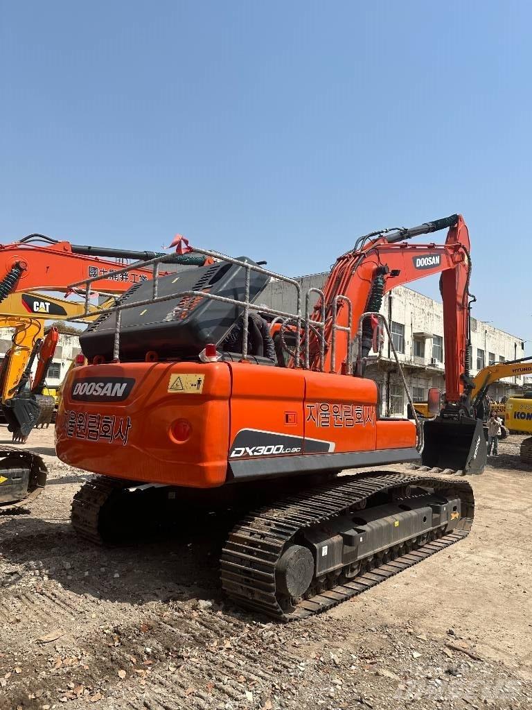 Doosan DX 300 Midi ekskavatörler 7 - 12 t