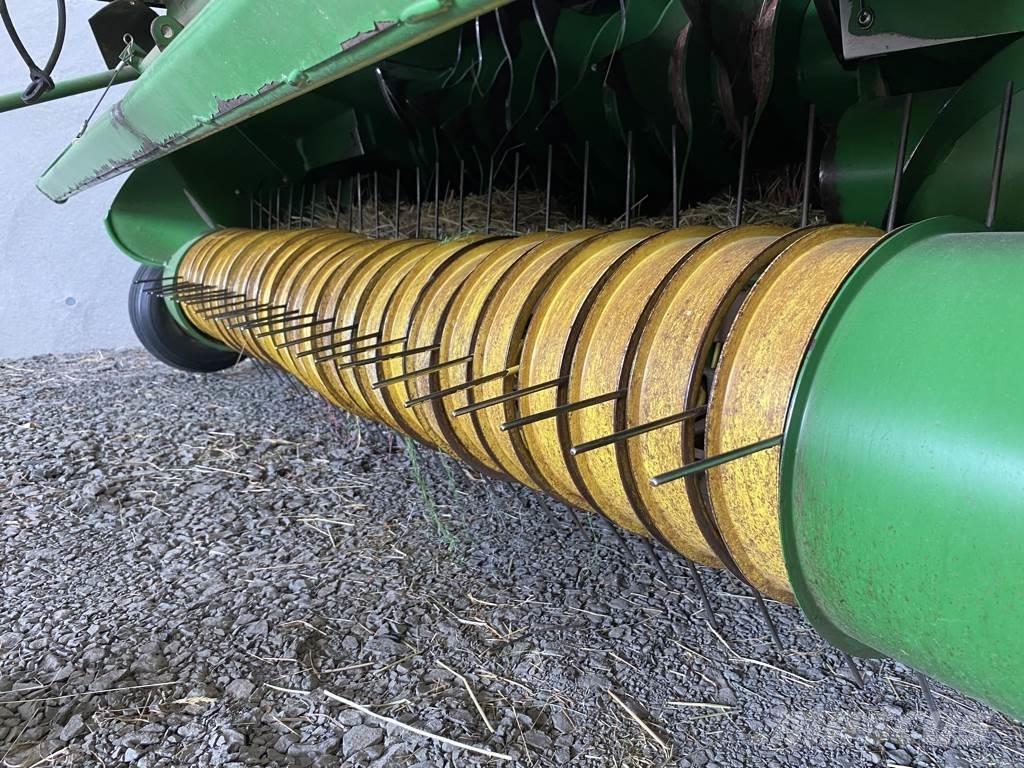 John Deere 568 Rulo balya makinalari