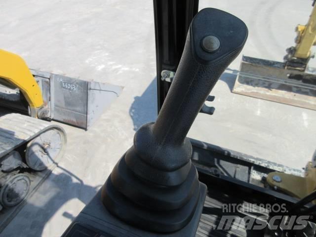 CAT 302.7 D CR Mini ekskavatörler, 7 tona dek