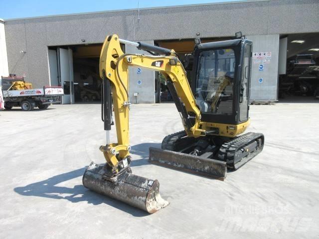 CAT 302.7 D CR Mini ekskavatörler, 7 tona dek