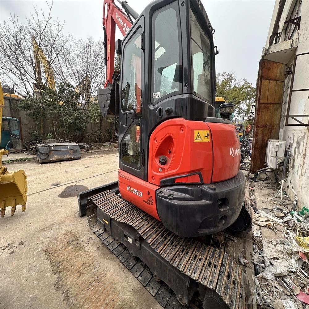 Kubota KX 163 Paletli ekskavatörler