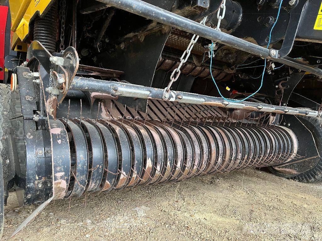 New Holland BR750A Rulo balya makinalari