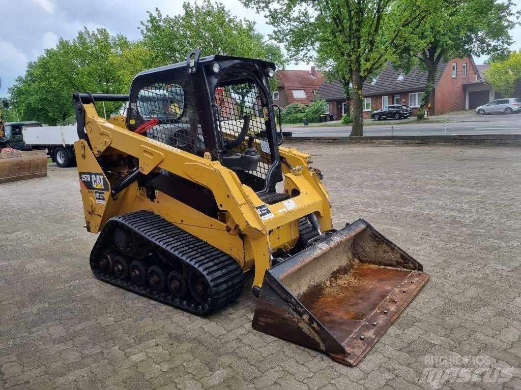 CAT 257 D Skid steer loderler