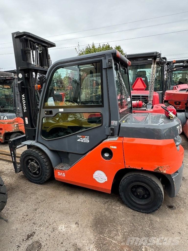 Toyota 40-8FD40N Dizel forkliftler