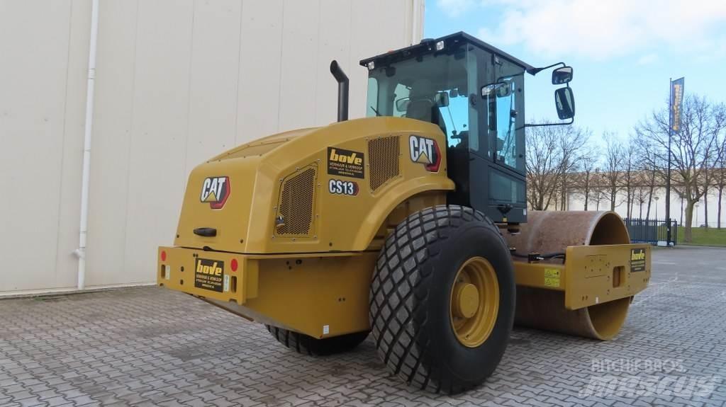 CAT CS66B Tek tamburlu silindirler