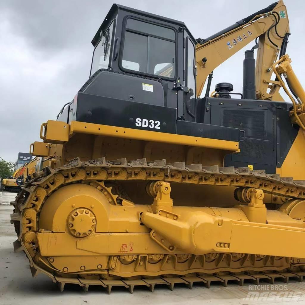Shantui SD 32 Paletli dozerler