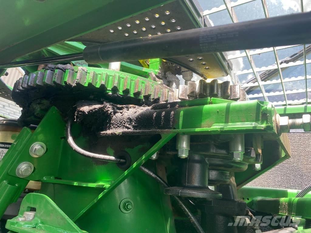 John Deere 8200 Silaj makinasi