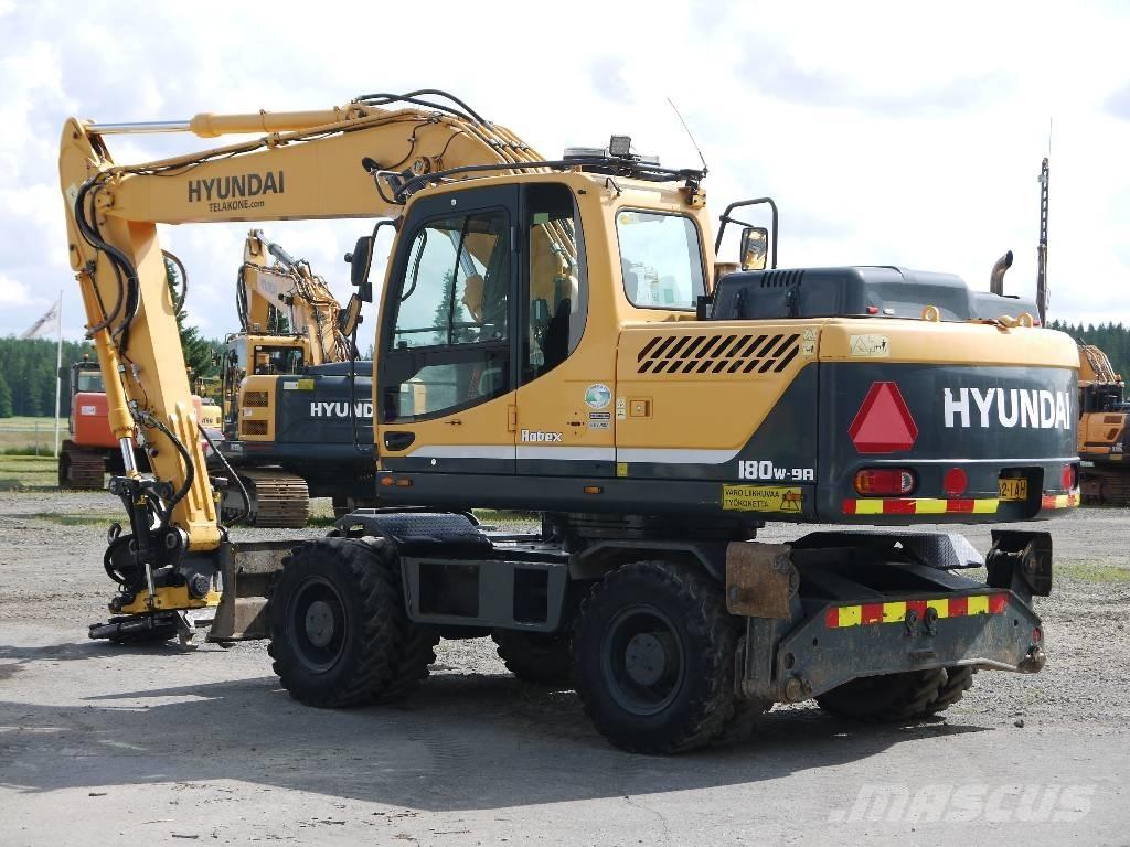 Hyundai R 180 W-9A Lastik tekerli ekskavatörler