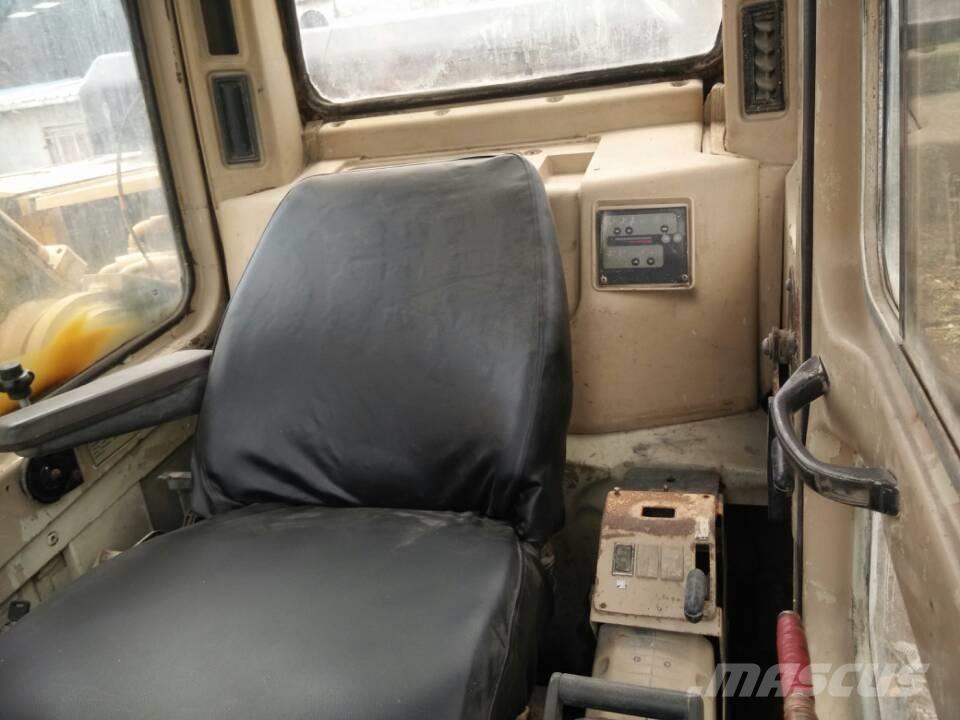 CAT 330 B Paletli ekskavatörler