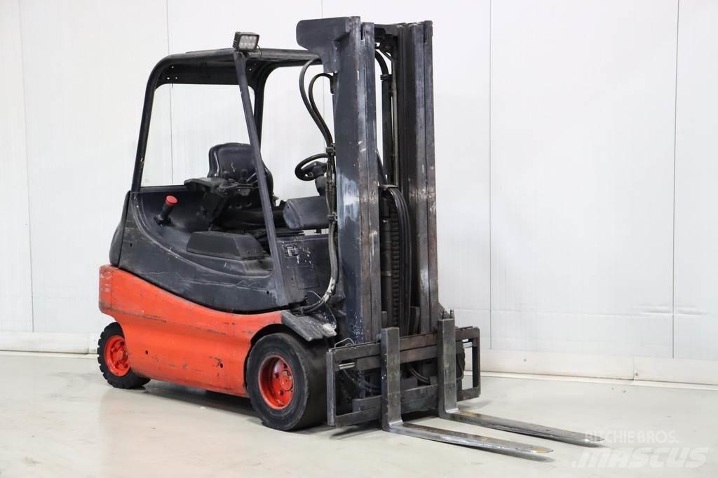 Linde E25-02 Elektrikli forkliftler