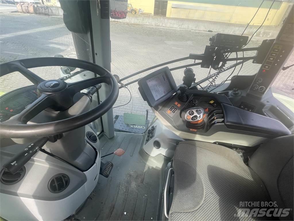 CLAAS AXION 830 Traktörler