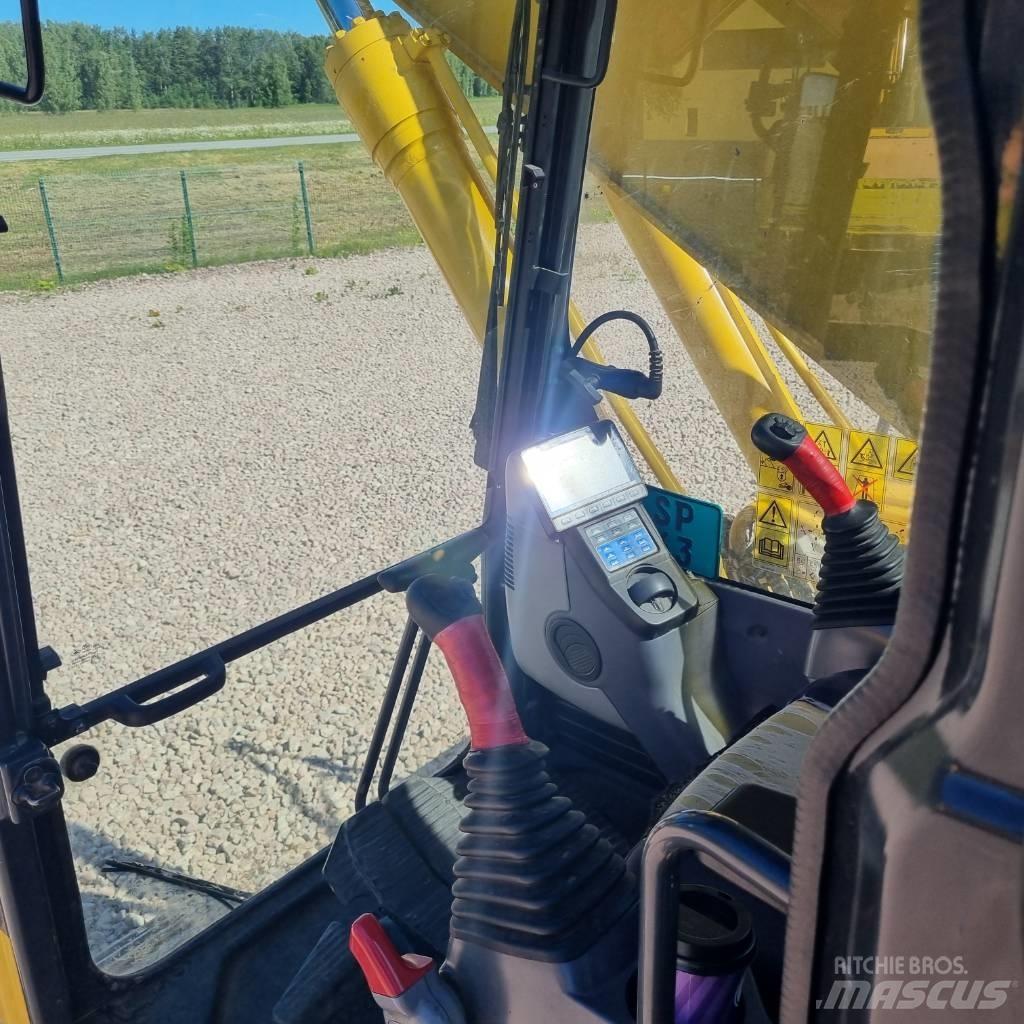 Komatsu PC 210 LC-11 Paletli ekskavatörler