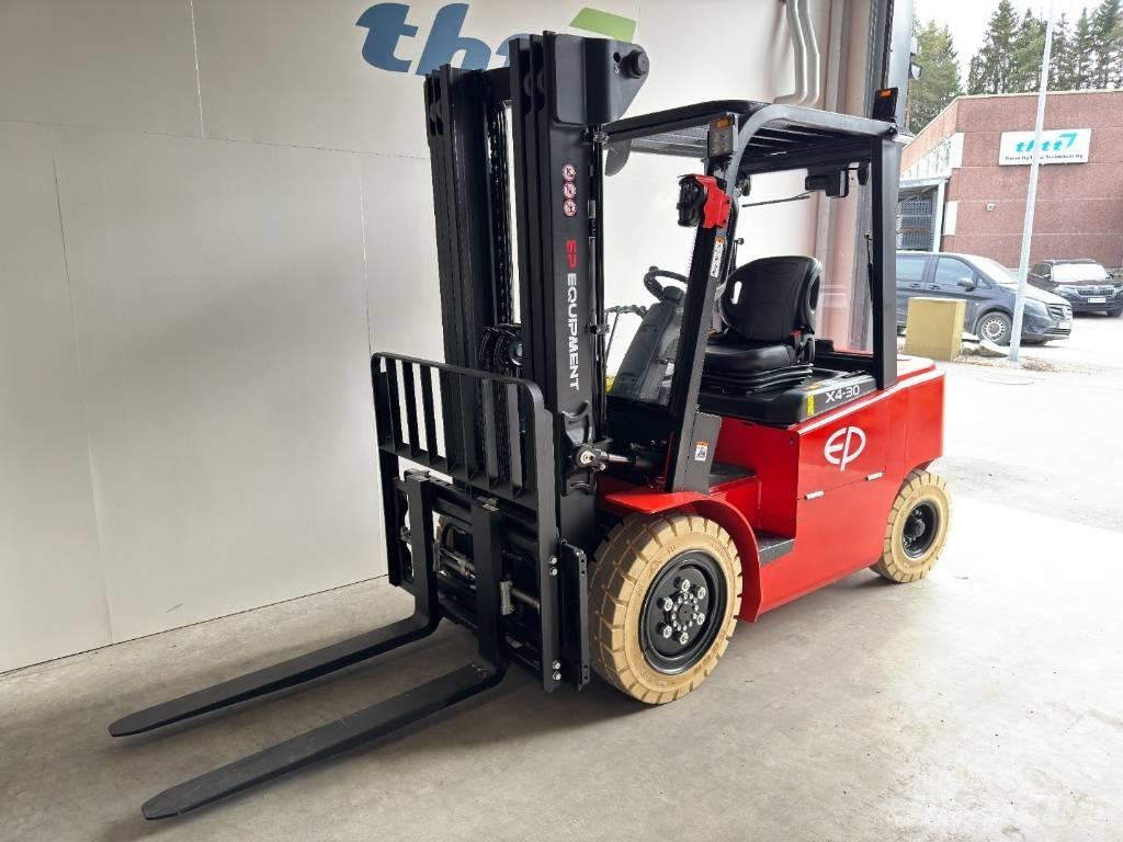 EP EFL302X4 Elektrikli forkliftler