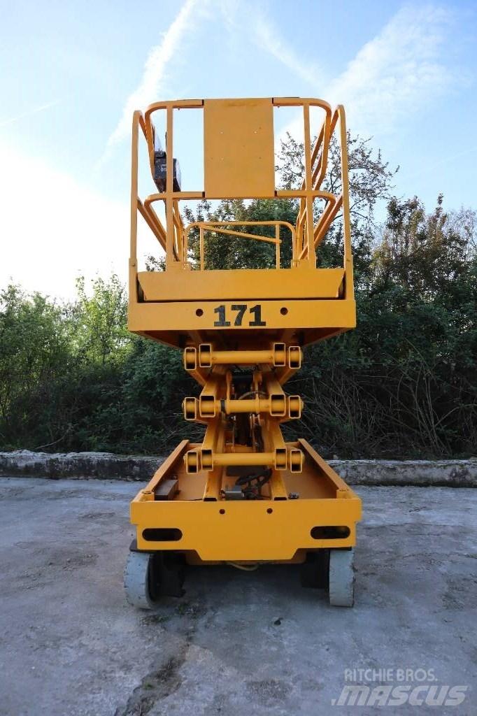 Haulotte Compact 10 Makasli platformlar