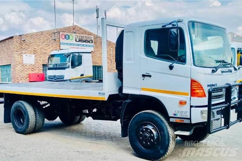 Hino 500 1322 4x4 Diger kamyonlar