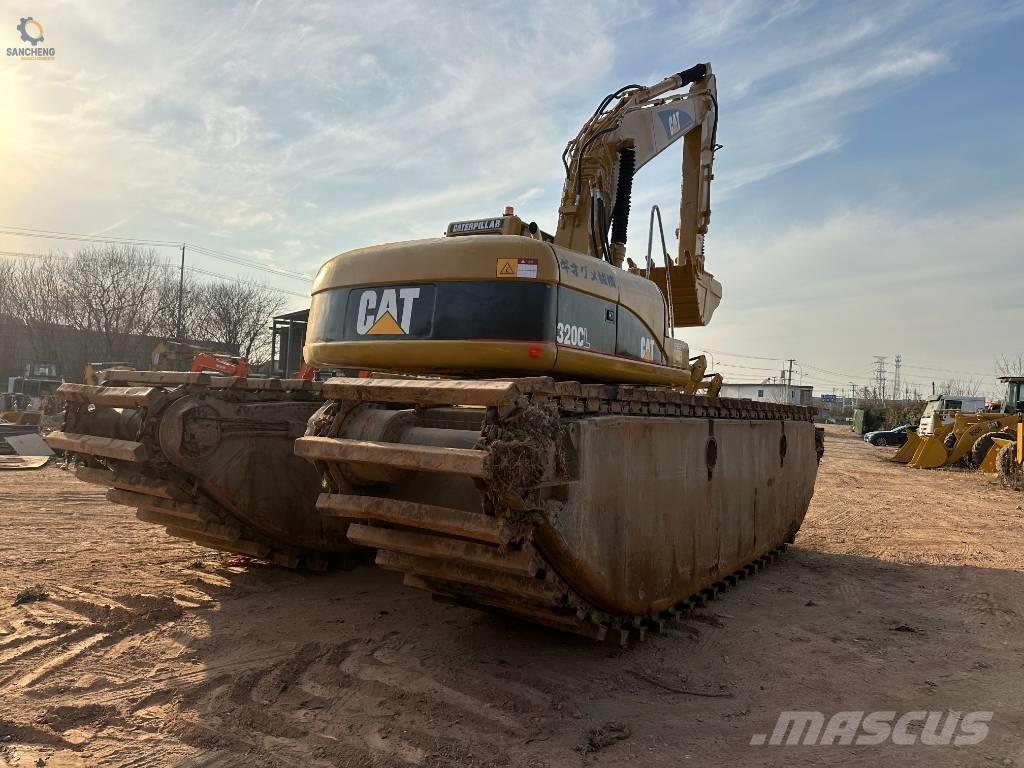 CAT 320CL Amfibi Ekskavatörler