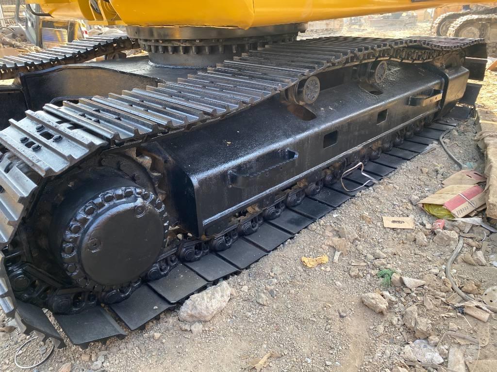 Komatsu PC240-7 Paletli ekskavatörler