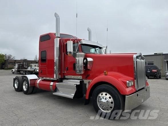 Kenworth W900L Çekiciler