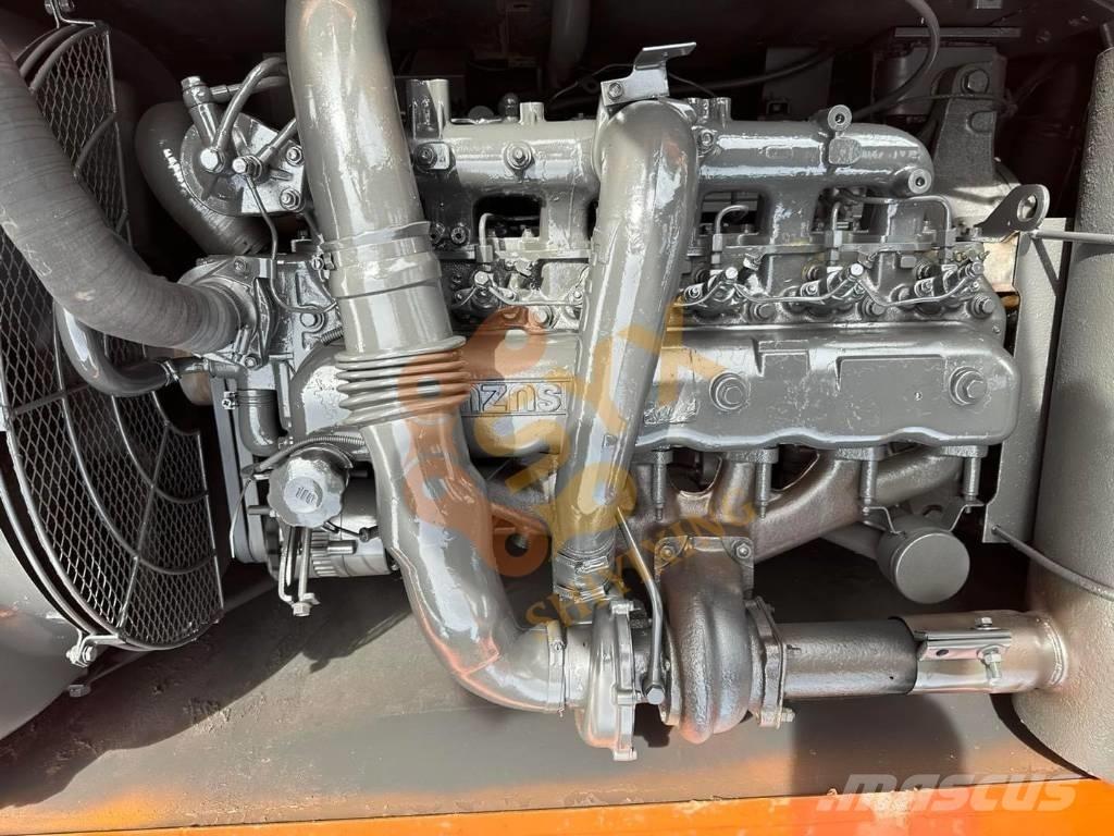 Hitachi EX 200 Paletli ekskavatörler