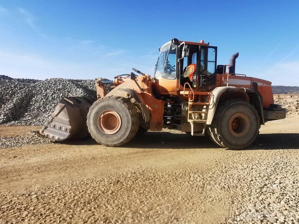 Doosan DL 400 Tekerlekli yükleyiciler