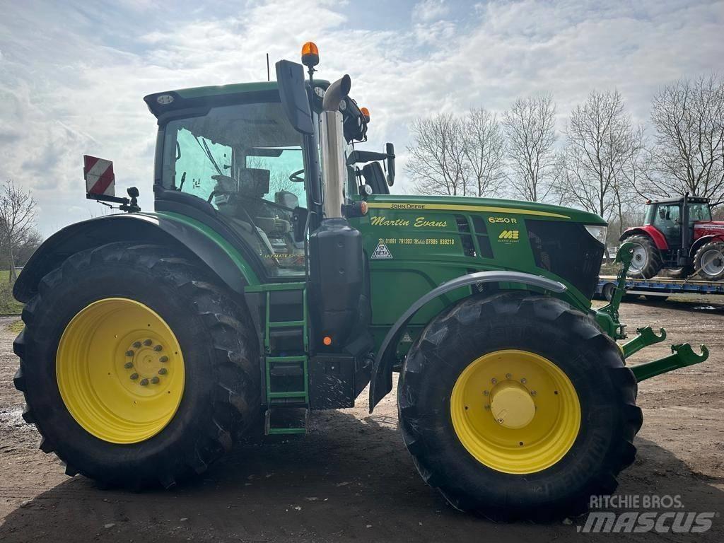 John Deere 6250 R Traktörler