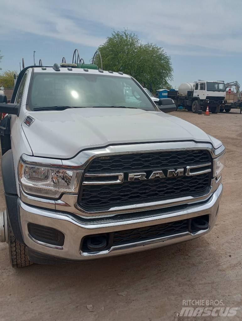 RAM 5500 Flatbed kamyonlar