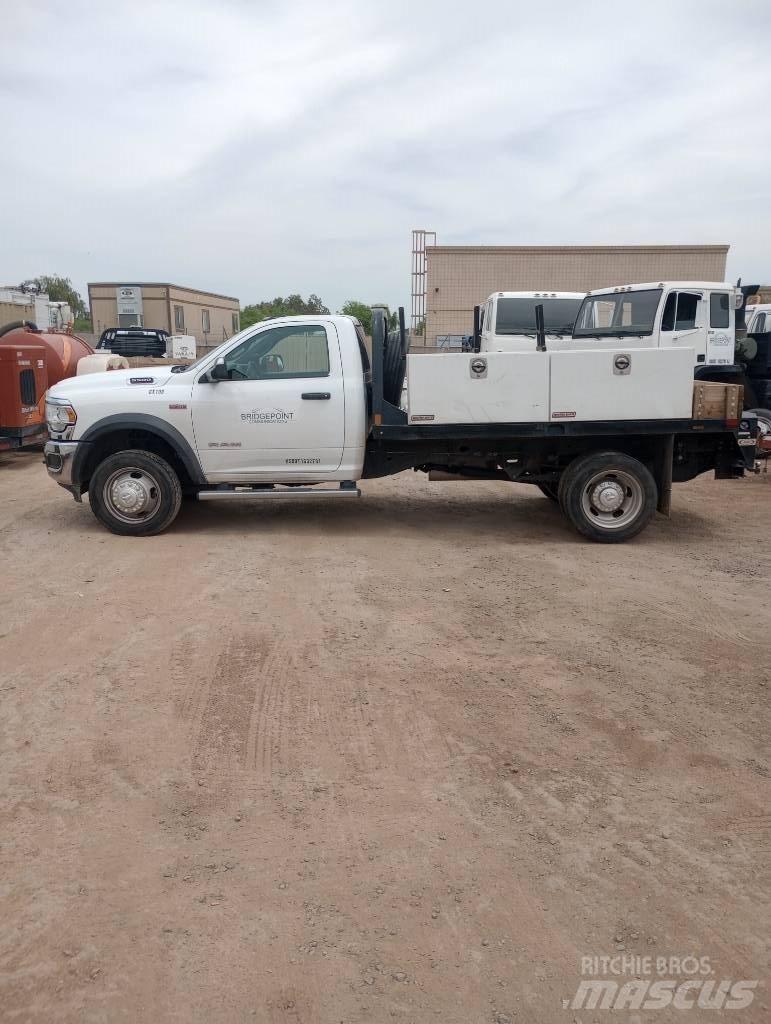 RAM 5500 Flatbed kamyonlar