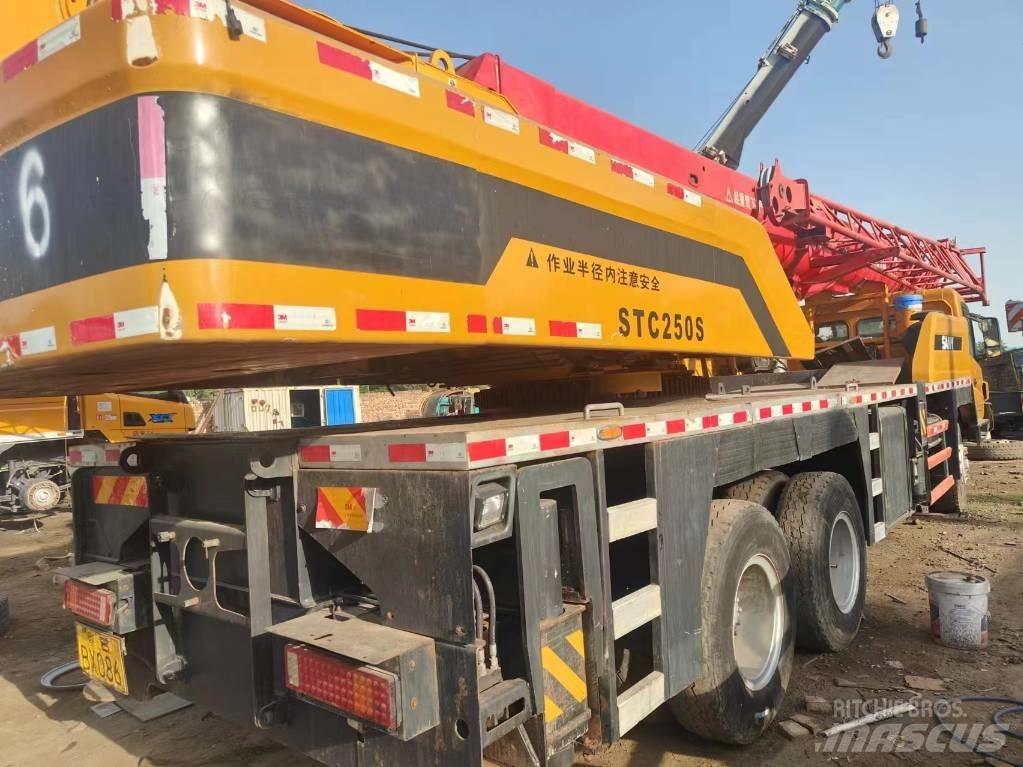 Sany STC250S Dış cephe asansörleri