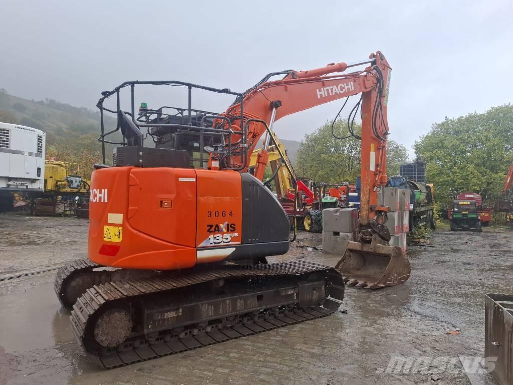 Hitachi ZX 135 US-6 Paletli ekskavatörler