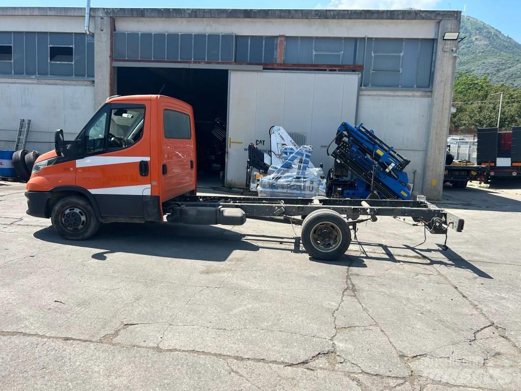 Iveco Daily 35-140 Kapali kasa kamyonlar