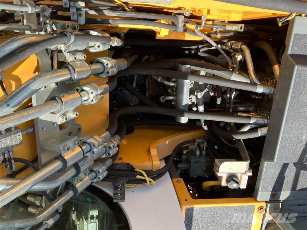 Liebherr R926 Paletli ekskavatörler